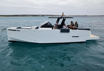 DeAntonio Yachts D34 Havana1-05-27 at 13.48.43 (1)