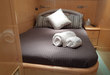 VIVACE Rear Cabin Shared bathroom April 2022 Yacht charter Elegance Andratx